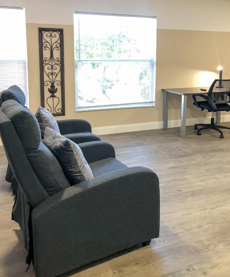 Lazy Cuckoo Inn - Sleek And Stylish Studio Apartments Fort Myers Beach Zewnętrze zdjęcie