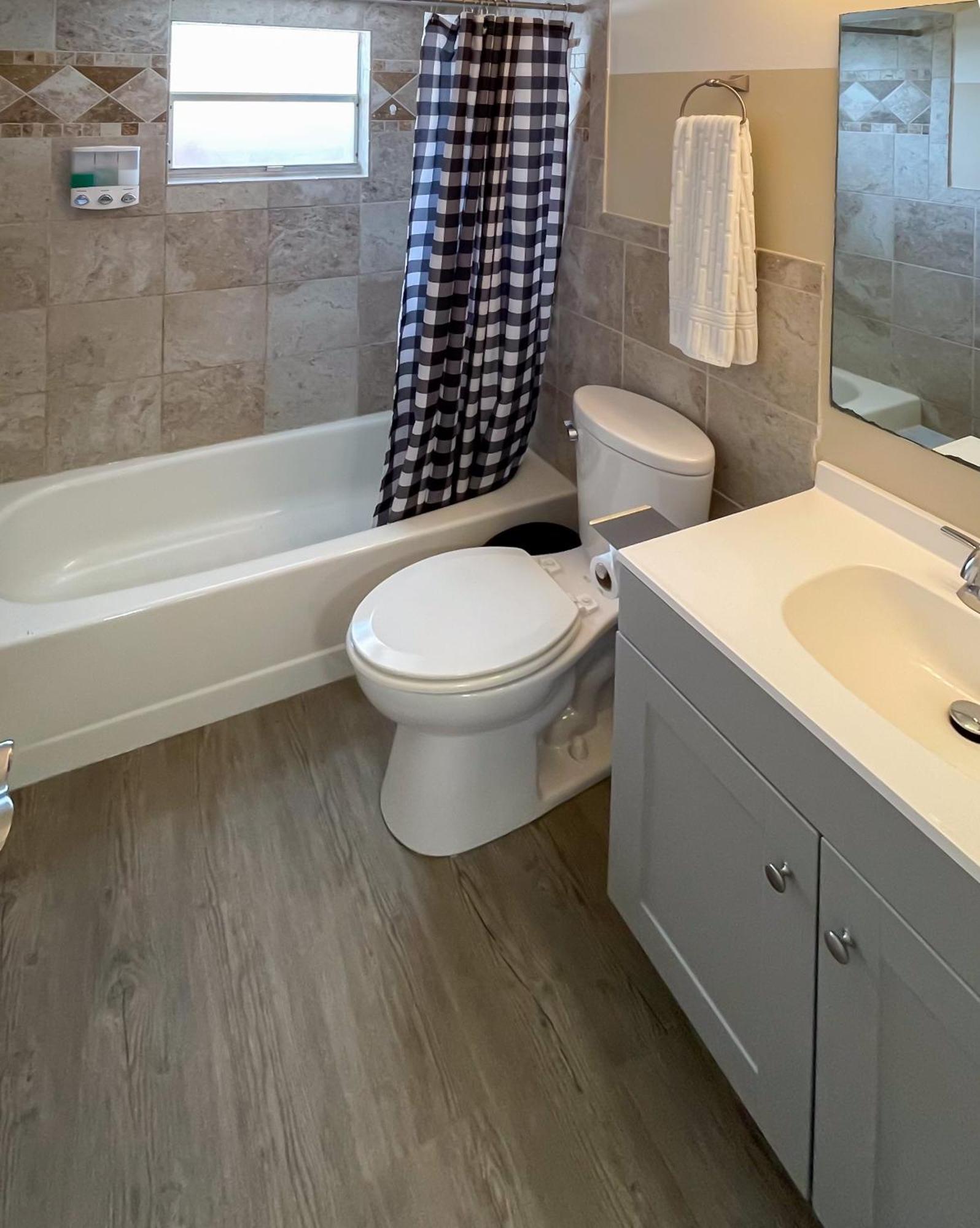 Lazy Cuckoo Inn - Sleek And Stylish Studio Apartments Fort Myers Beach Zewnętrze zdjęcie